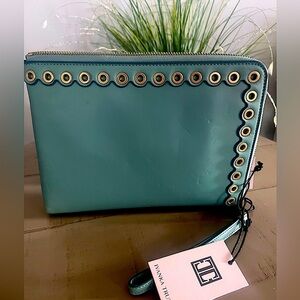 Clutch hand bag! Ivanka Trump